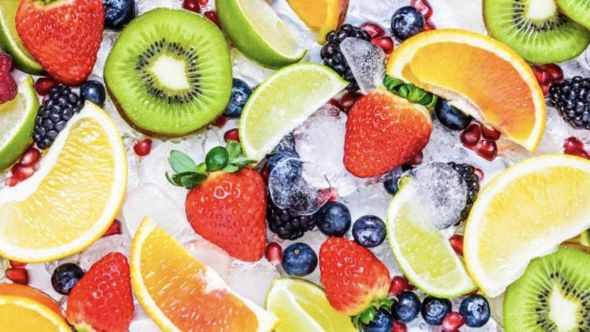 Czy „zbyt dużo” owoców może być dla ciebie szkodliwe? Dietetyk wyjaśnia raz na zawsze 3 Czy „zbyt dużo” owoców może być dla ciebie szkodliwe? Dietetyk wyjaśnia raz na zawsze