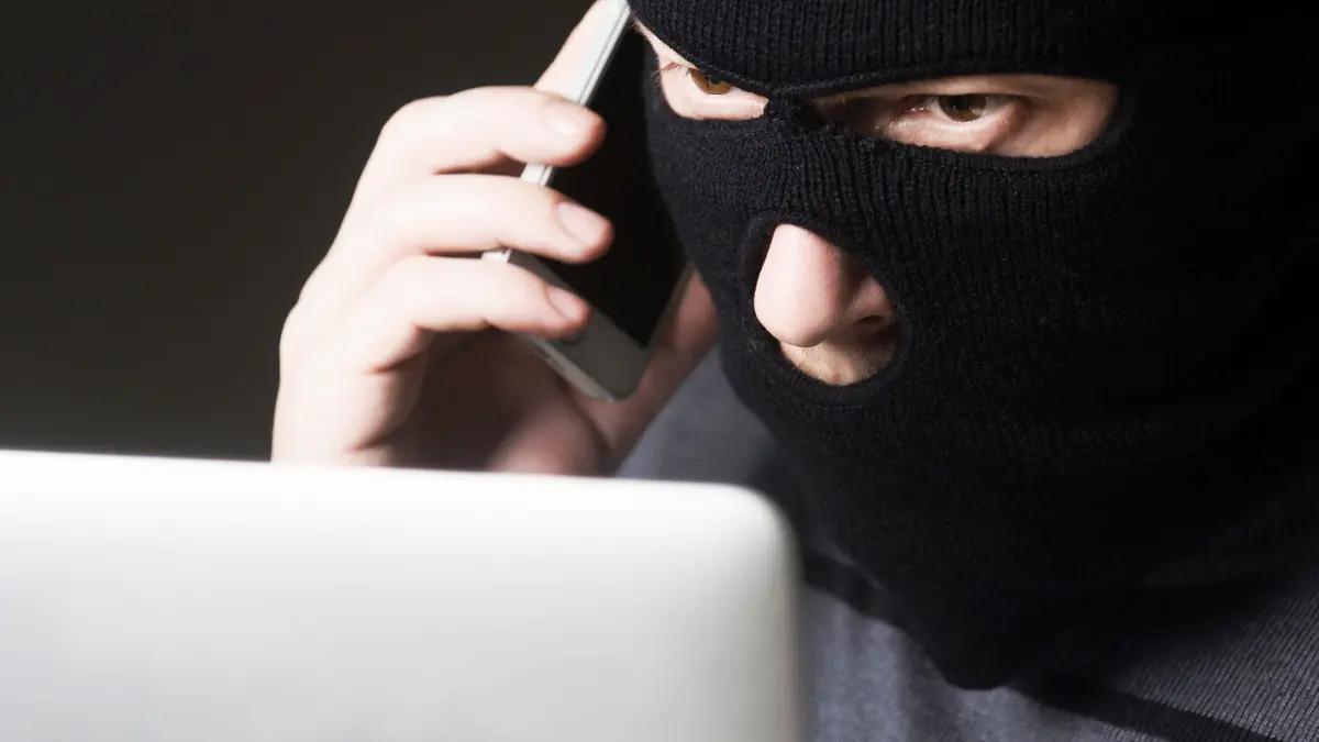 Jak rozpoznać fałszywe e-maile od urzędów skarbowych, służb i władz? Nawet znane osoby padają ich ofiarą